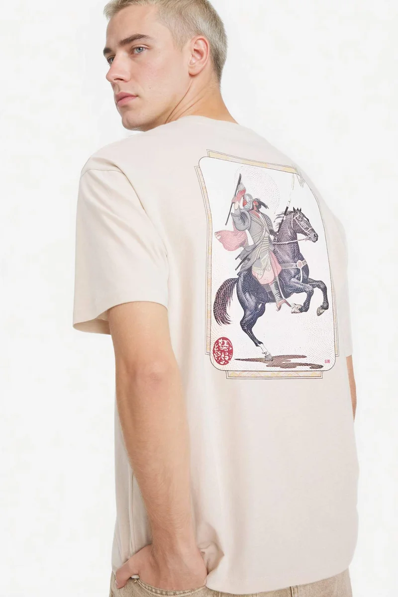 ديفاكتو Boxy Fit Crew Neck Short Sleeve T-Shirt