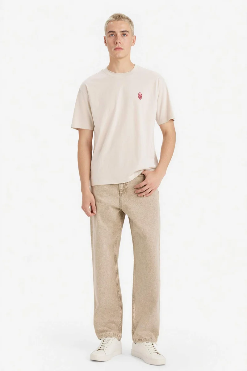 ديفاكتو Boxy Fit Crew Neck Short Sleeve T-Shirt