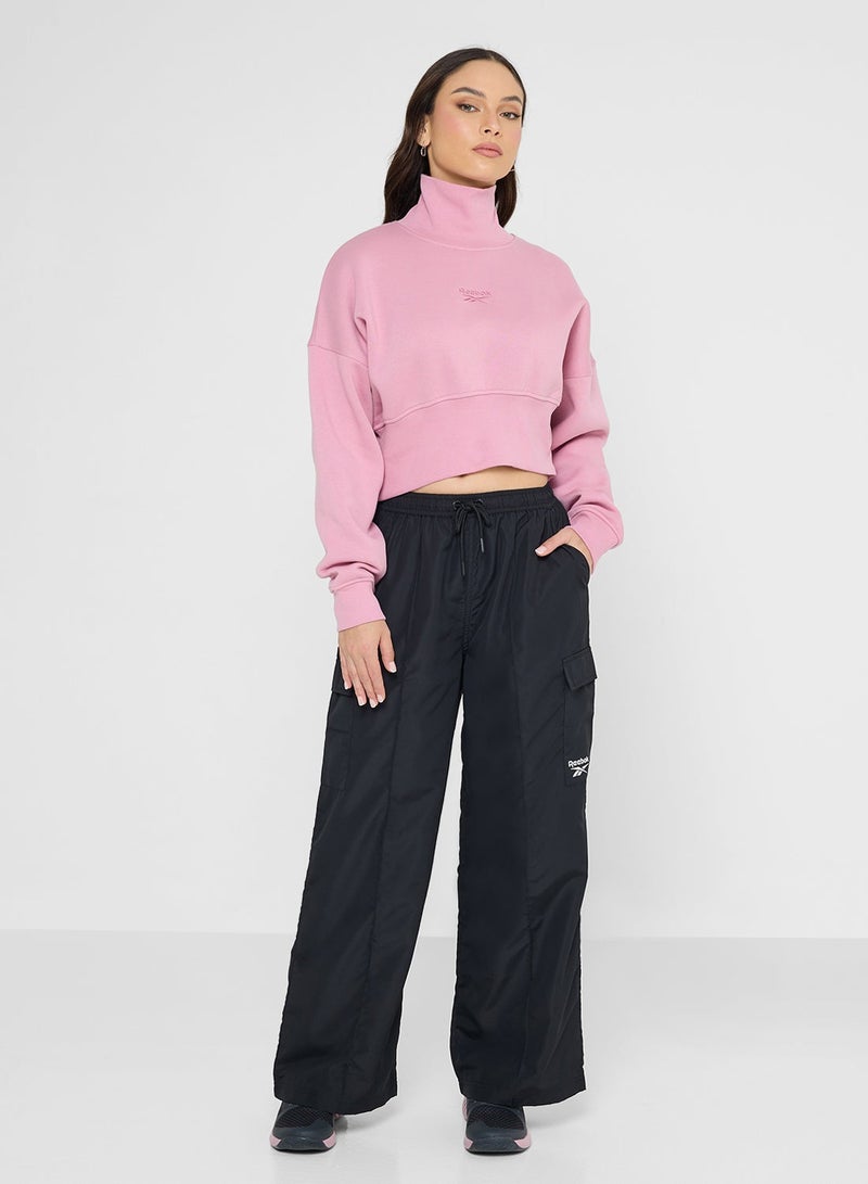 Reebok سويت شيرت قصير بقلنسوة على شكل عين - Image 4