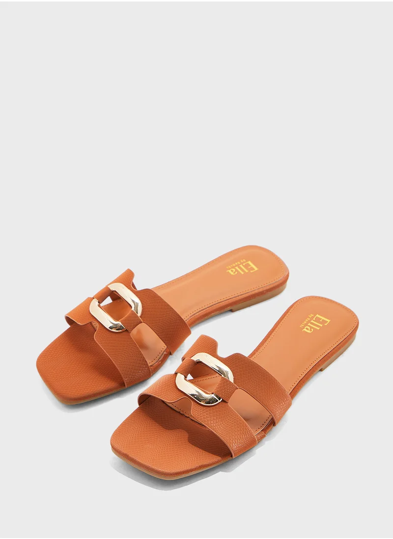 ايلا Chunky Trim Sandal