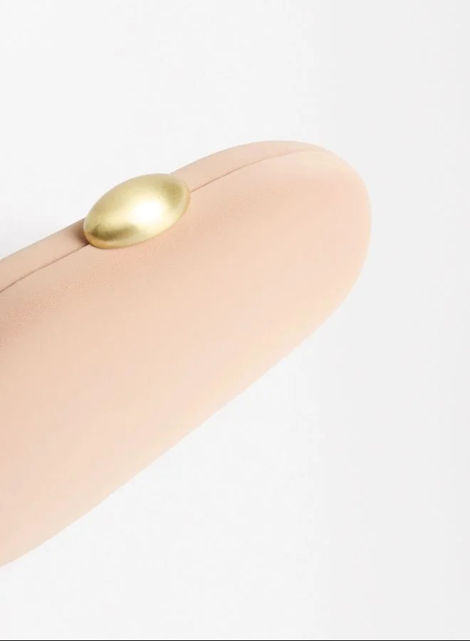 بارفوا قابض الحفلة البيضاوي