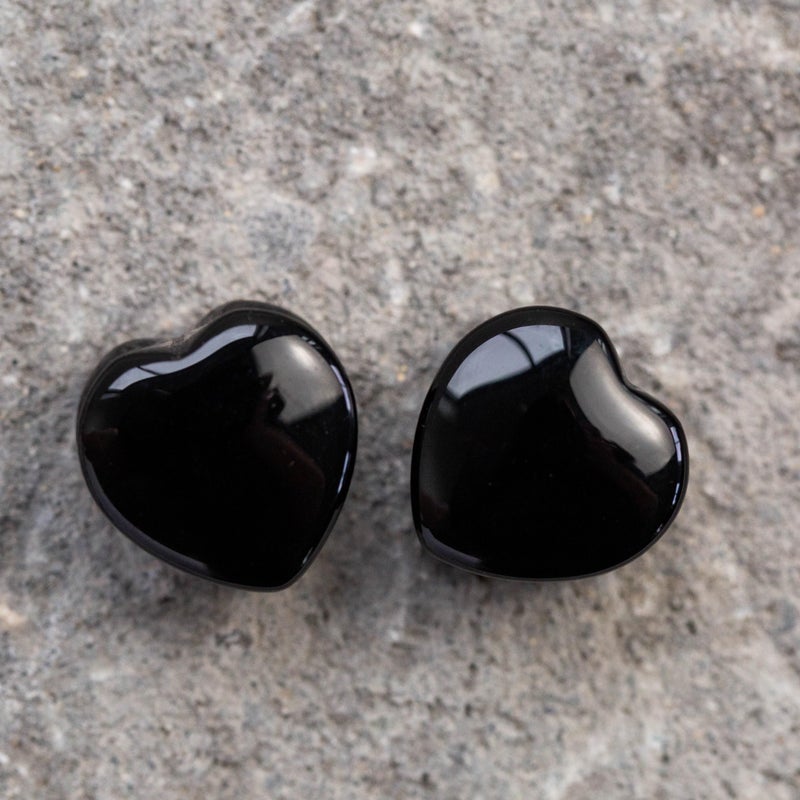 Pierced Owl Natural Black Onyx Heart Shaped Saddle Plug Gauges, Sold As Pair (8mm (0GA)) - Image 5