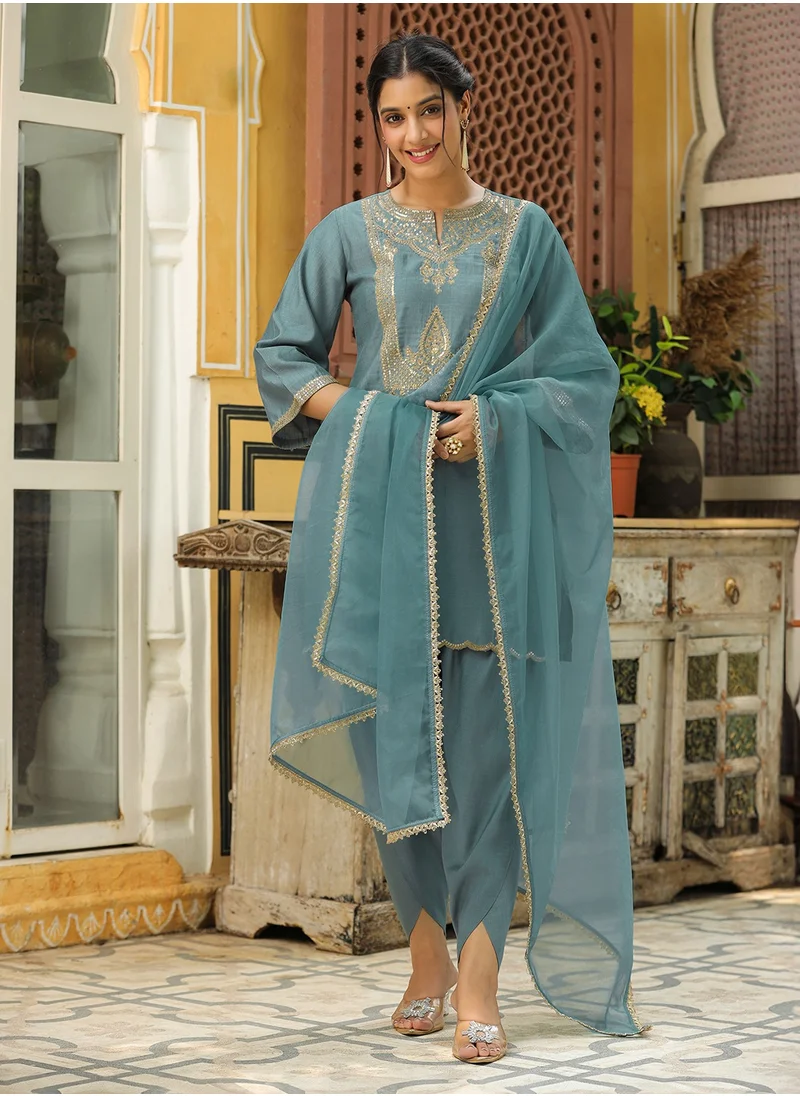 كولابا Blue Chinnon Embroidred Kurta 3Pc Set