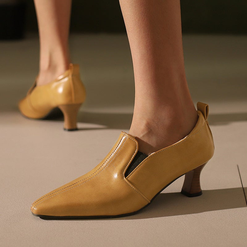 Style Spring 2024 Fashion Pointed 32-50 Super Plus Size Middle-Heel Solid Color Women'S Loose Band Shoes - Image 3