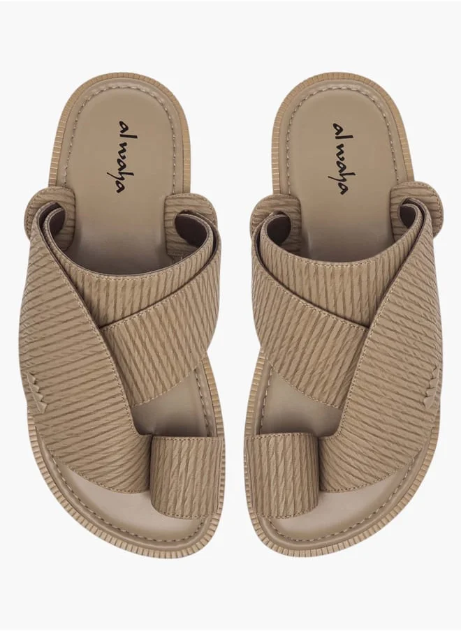 الواحة Men Textured Slip-On Arabic Sandals with Toe Loop