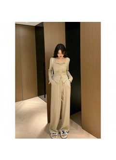 Light khaki knitted suit [top + pants]