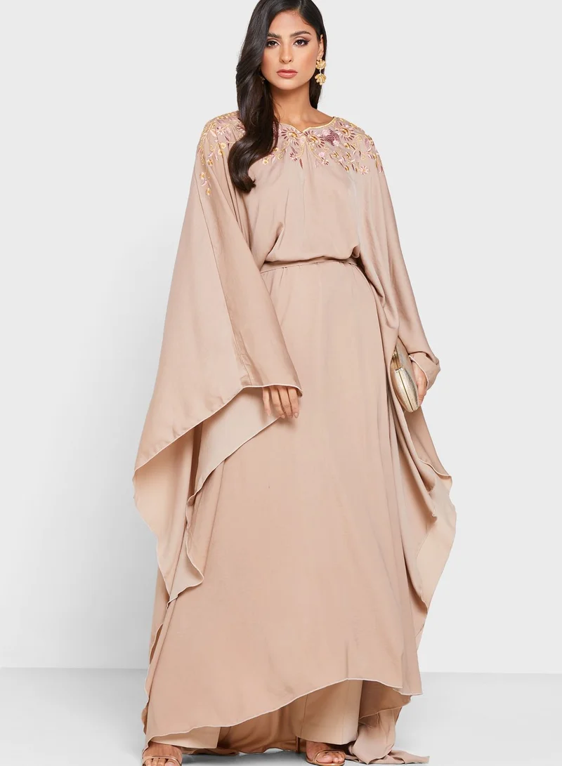 hayas closet Embroidered Jalabiya