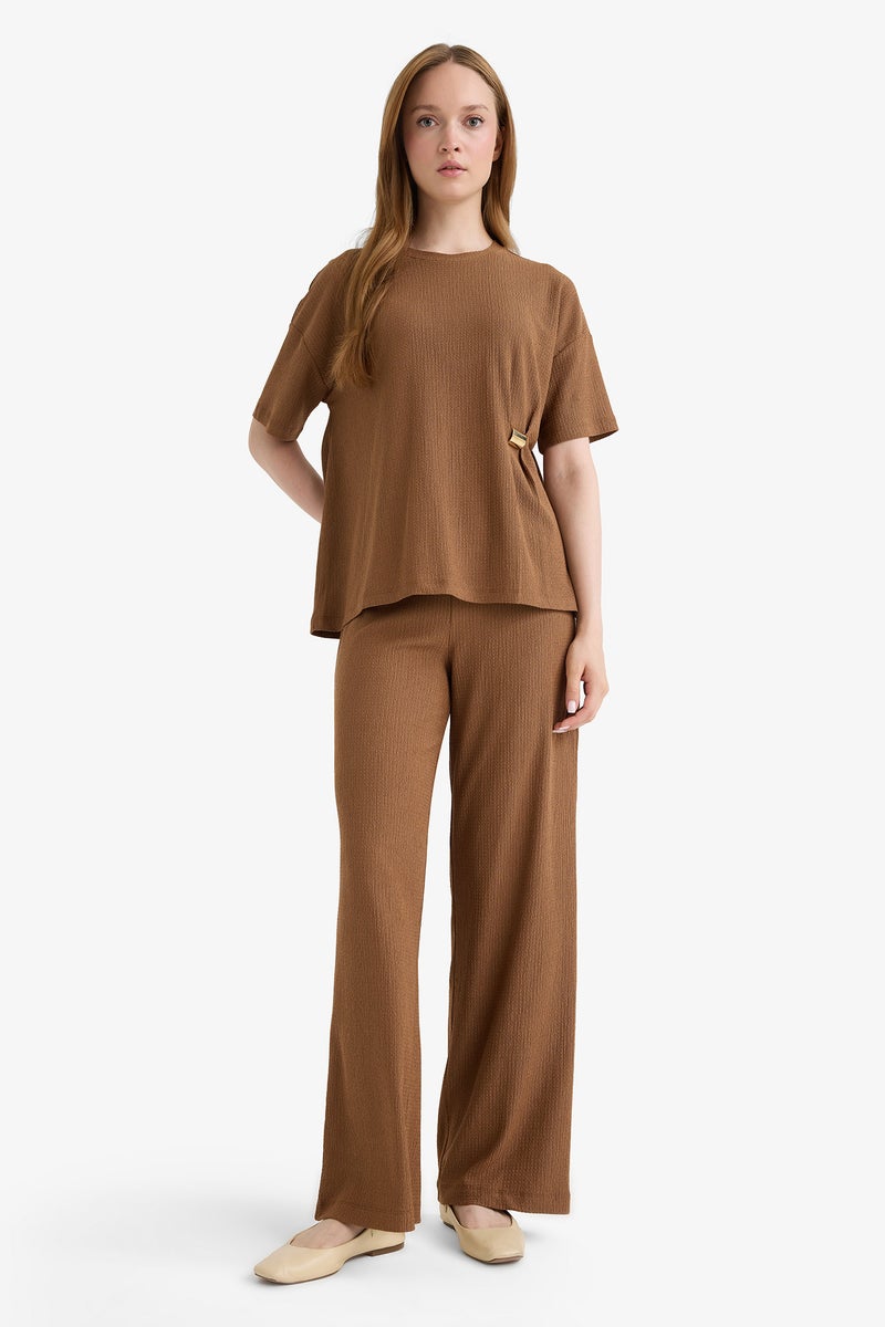 DeFacto Brown Woman Regular Fit Crew Neck Crepe T-Shirt Casual - Image 2