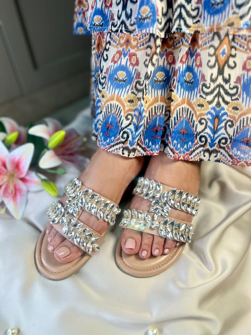 Sandal Stories Beige Solitaire Luxe Cushioned Flats for Women
