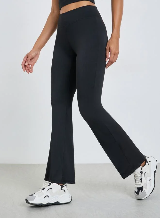 Styli Black Solid Flared Yoga Leggings