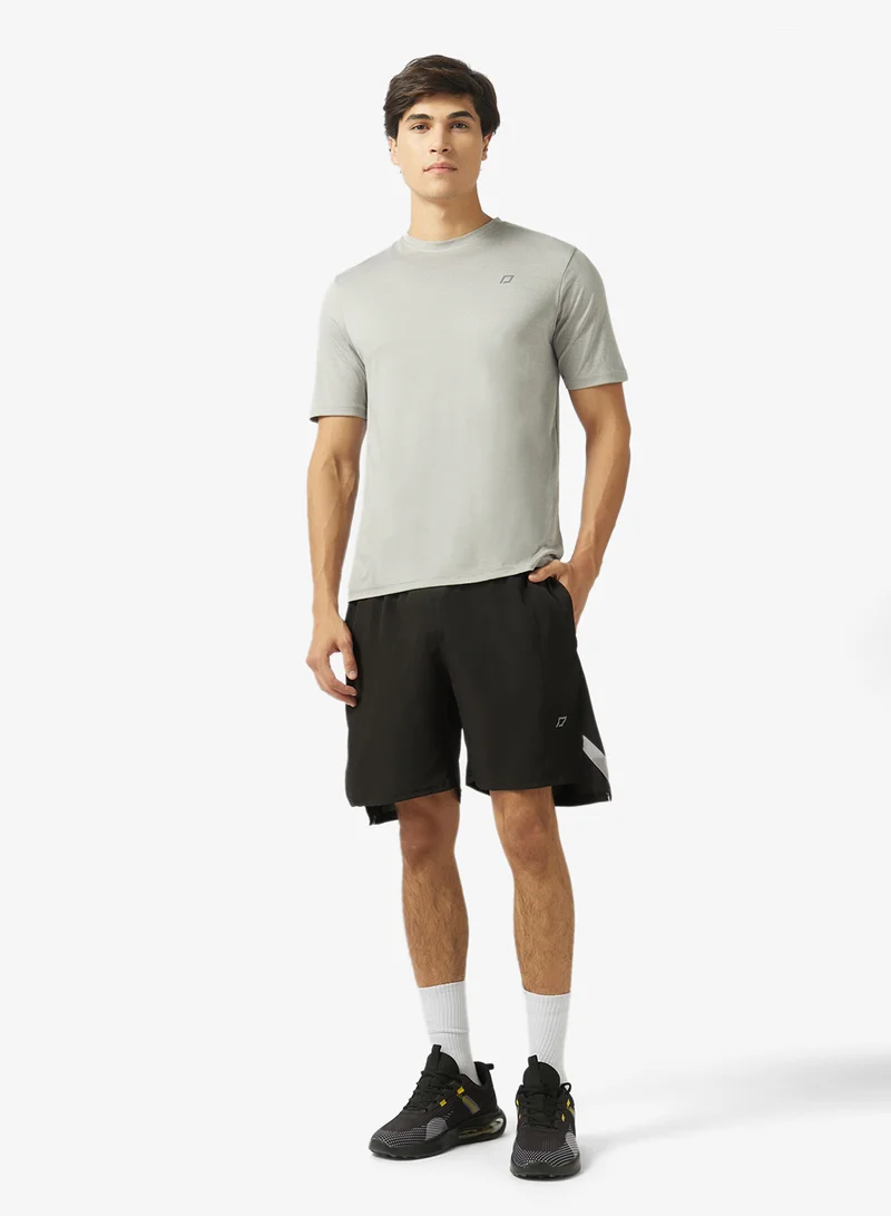 FRWD side deep cut v shape and cut n sew penal at side