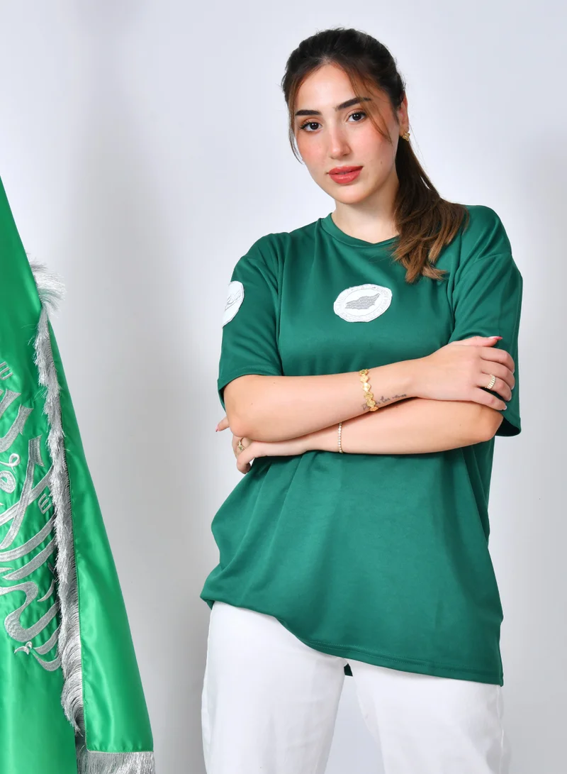 HAWRAA ABAYA Green T-shirt with an embroidered map of the Kingdom logo and the Saudi logo on the sleeves