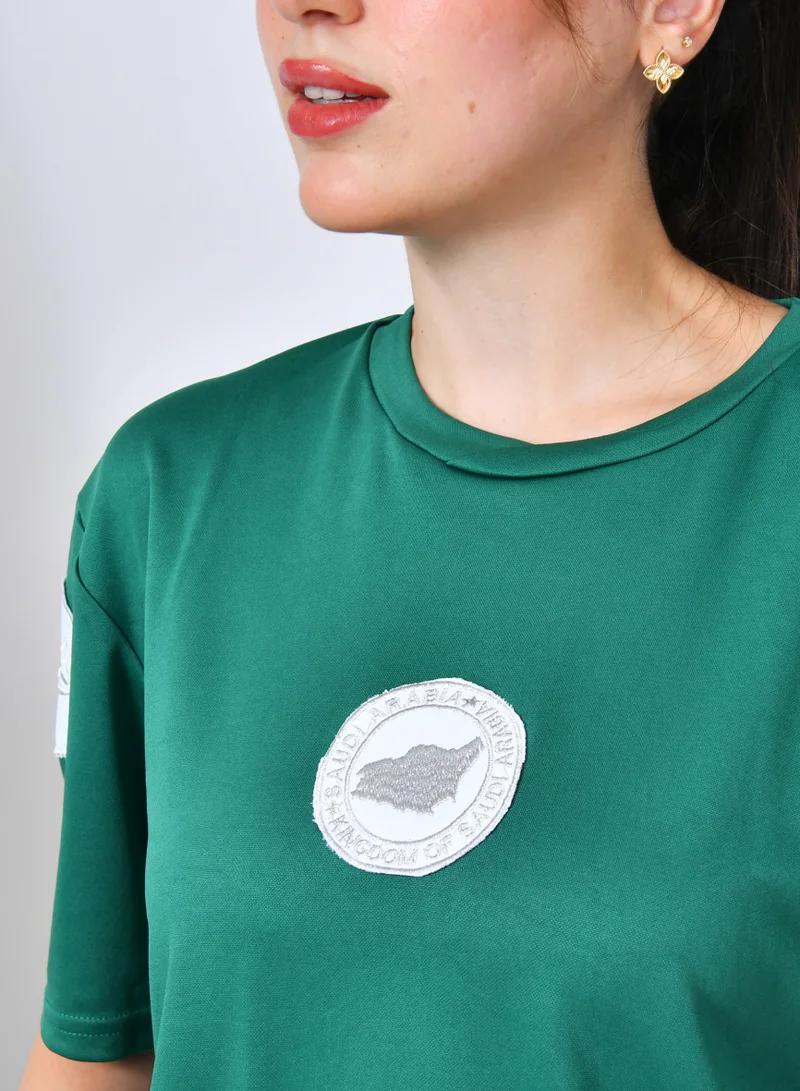 HAWRAA ABAYA Green T-shirt with an embroidered map of the Kingdom logo and the Saudi logo on the sleeves
