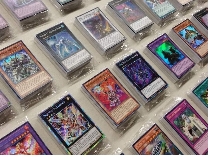 Konami Mega Lot of 1000 Assorted Yugioh Cards - Image 4