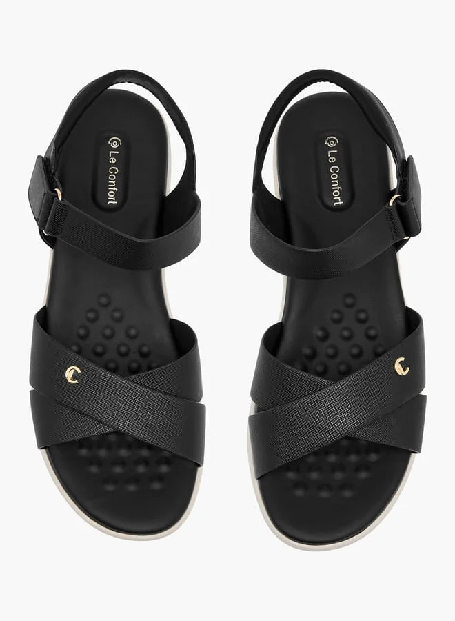 لو كونفورت صنادل نسائية بحزام متقاطع بنقشة بارزة وإغلاق بشريط لاصق