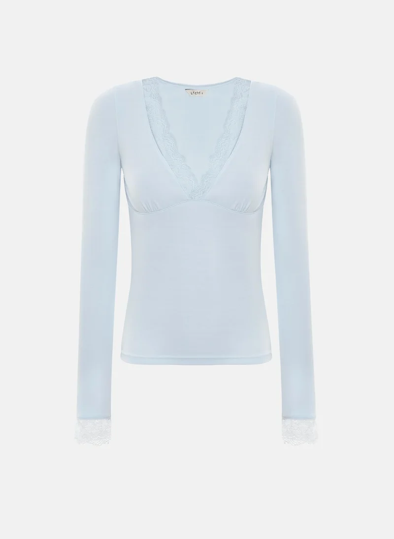 Lichi Jersey longsleeve with lace detailing