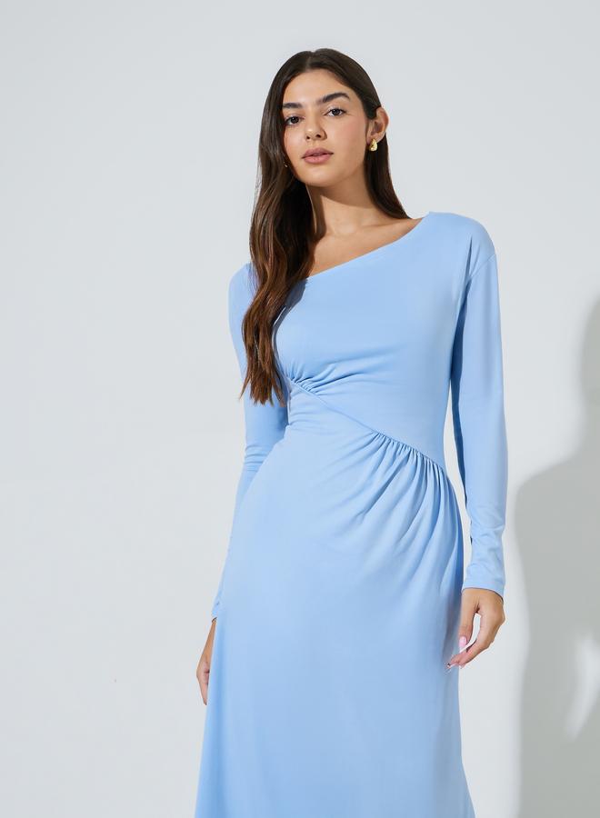 Styli Blue Solid Asymmetric Neck Ruched Details Maxi Dress - Image 2
