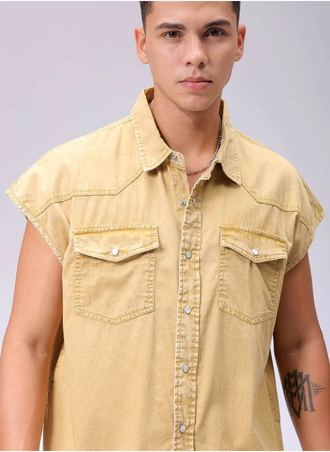 The Indian Garage Co Men Boxy Fit Solid Sleeveless Regular collar Double Flap Pocket Street Wear Shirt