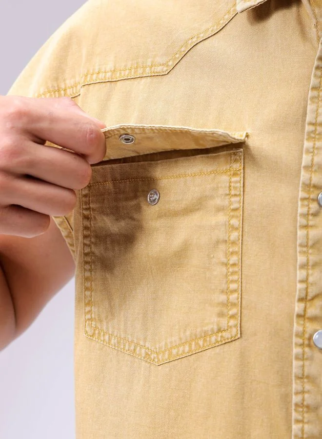 شركة المرآب الهندية Men Boxy Fit Solid Sleeveless Regular collar Double Flap Pocket Street Wear Shirt
