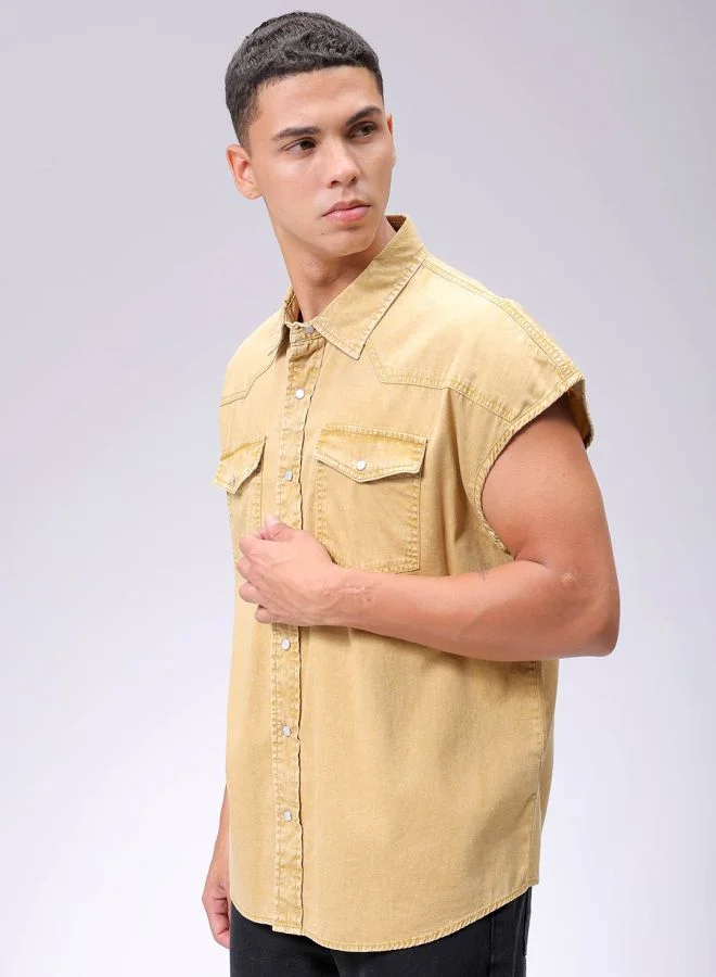 شركة المرآب الهندية Men Boxy Fit Solid Sleeveless Regular collar Double Flap Pocket Street Wear Shirt