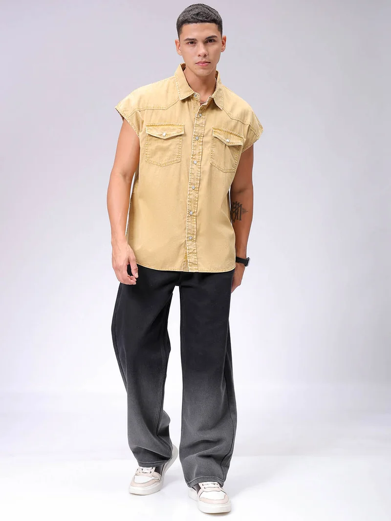 شركة المرآب الهندية Men Boxy Fit Solid Sleeveless Regular collar Double Flap Pocket Street Wear Shirt