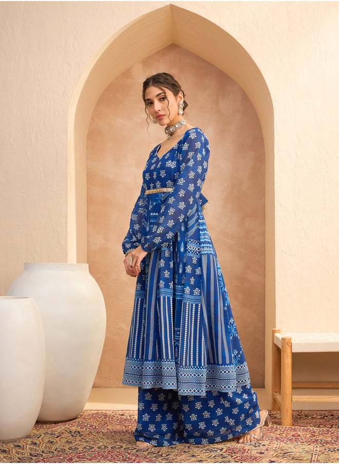 SASSAFRAS Floral Print Sweetheart Neck Anarkali Kurta with Palazzos Set  - Image 3