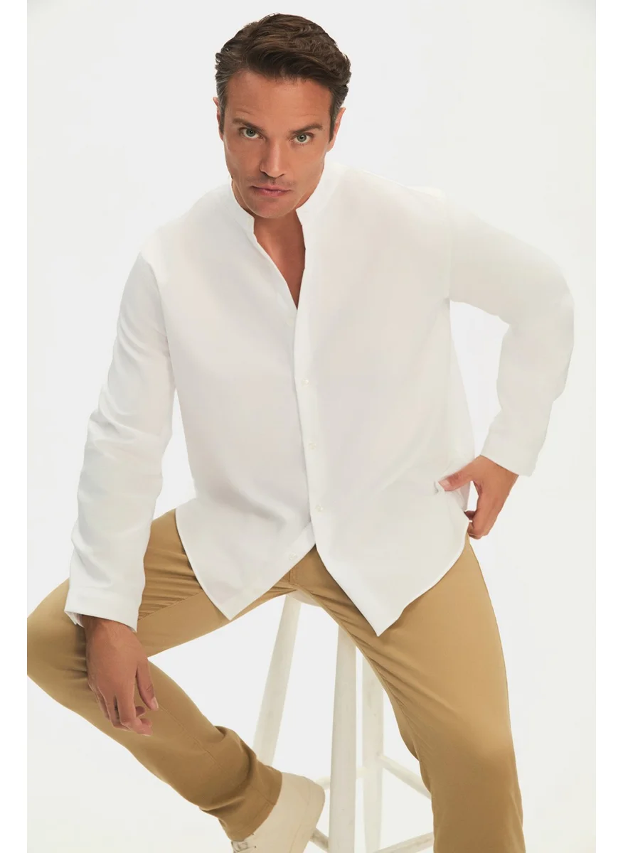 JUNE Exclusive Men's Regular Fit Judge Collar Shirt