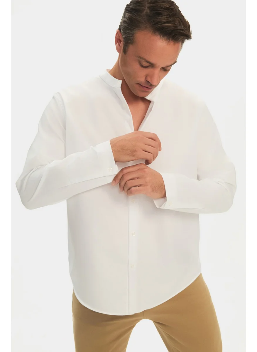 JUNE Exclusive Men's Regular Fit Judge Collar Shirt