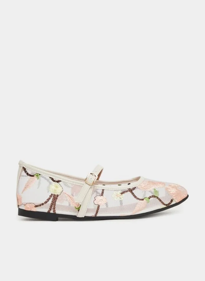 Styli Styli Embroidered Flat Ballerina Shoes