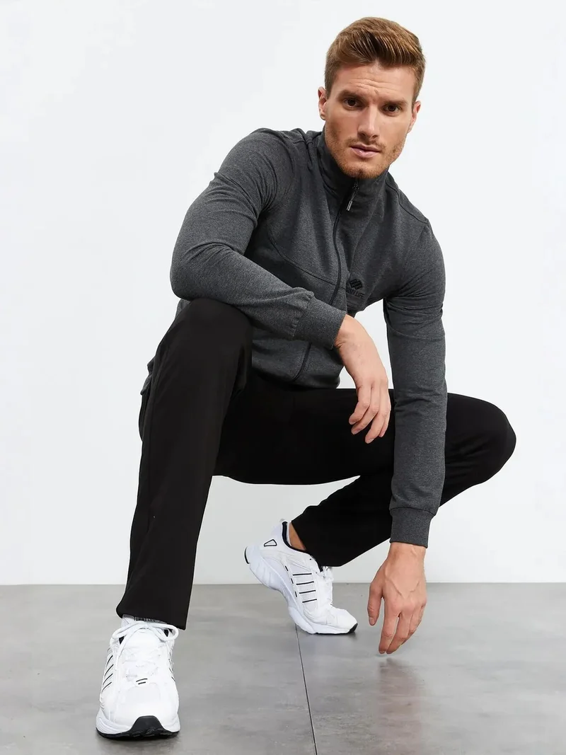 تومي لايف TOMMY Men's Zip-Front Sweatshirt And Pants Set