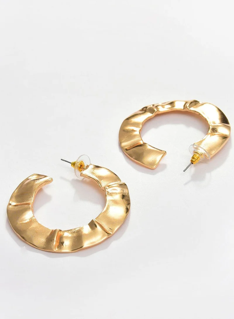 SOHI Gold Plated Designer Hoop Earring