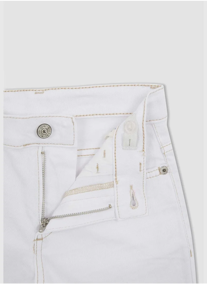 ديفاكتو Basic Pocket Detail Bermuda Short