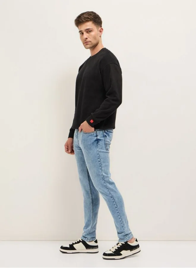 THE BEAR HOUSE  Men's Light Blue with Light Fade Mid-Rise Skinny Fit Jeans Classic Comfort With Modern Style, Perfect For Everyday Casual Looks And Effortless Streetwear Vibes for Men | Best Price UAE