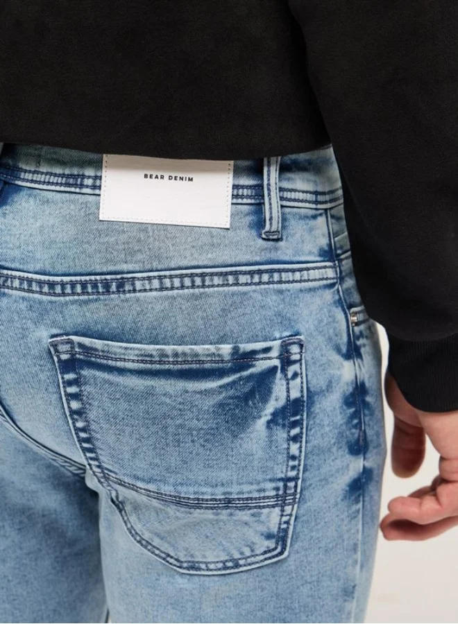 THE BEAR HOUSE  Men's Light Blue with Light Fade Mid-Rise Skinny Fit Jeans Classic Comfort With Modern Style, Perfect For Everyday Casual Looks And Effortless Streetwear Vibes for Men | Best Price UAE