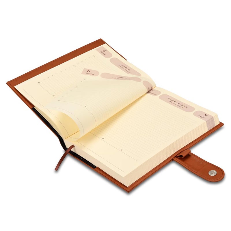 FIS مفكرة أجندة FIS 2026، 170x240 مم، غلاف إيطالي PU مبطن ومخيط من الجانبين، حلقة مع قفل مغناطيسي، صفحة واحدة في اليوم، عربي/إنجليزي، ورق إيطالي عاجي 70 جرام، غلاف بني - FSDI61026AEBR - Image 4