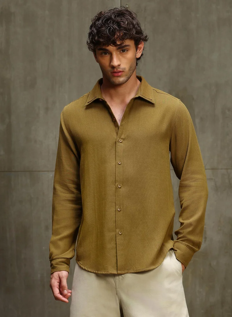 CAHOOT Men's Dark-Mustard Plain/Basic Regular Shirt For Casual Wear | Collared Neck | Long Sleeve | Button Closure | Cotton Blend Shirt Crafted With Comfort Fit For Everyday Wear