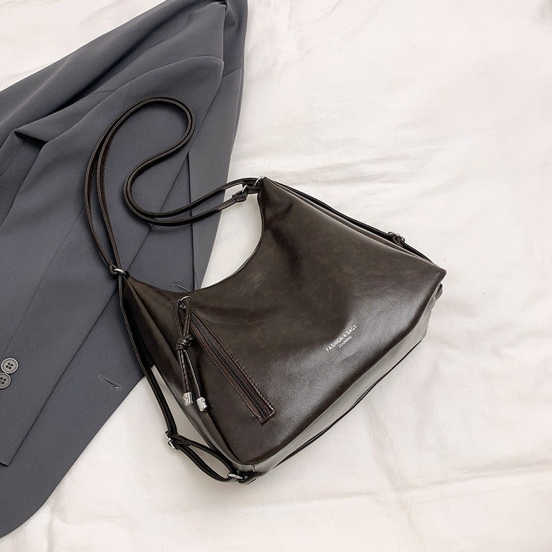 New-style shoulder and crossbody bag, trendy underarm commuter bag, college student’s classroom backpack, tote bag. - Image 1