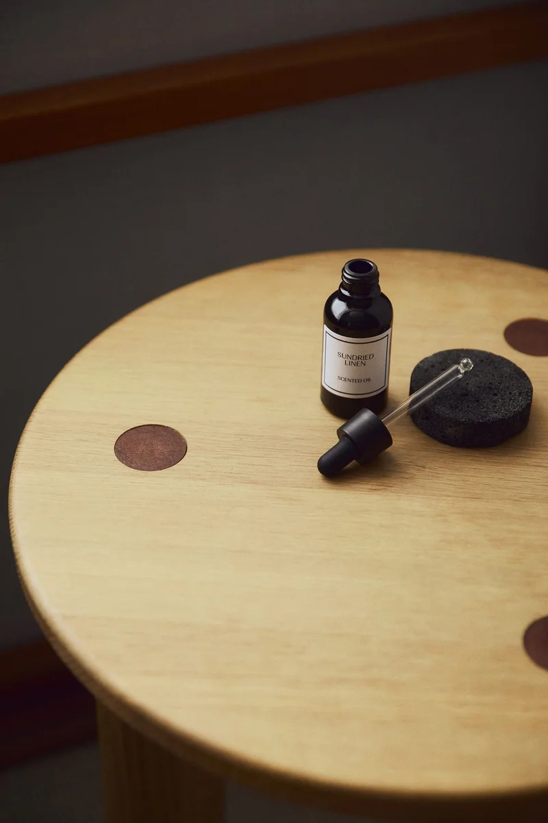 اتش اند ام زيت عطري