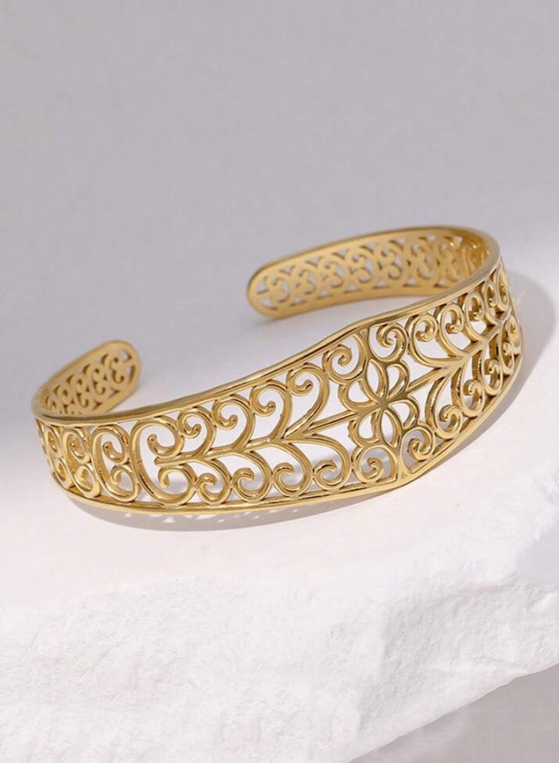 Equal Elegant & High Quality Stainless Steel Gold Plated Bracelet Bangle For Women - Image 1