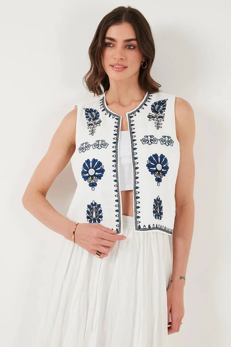 Lela Lined Embroidered Regular Fit Round Neck Crop Vest Women's Vest 611YL129