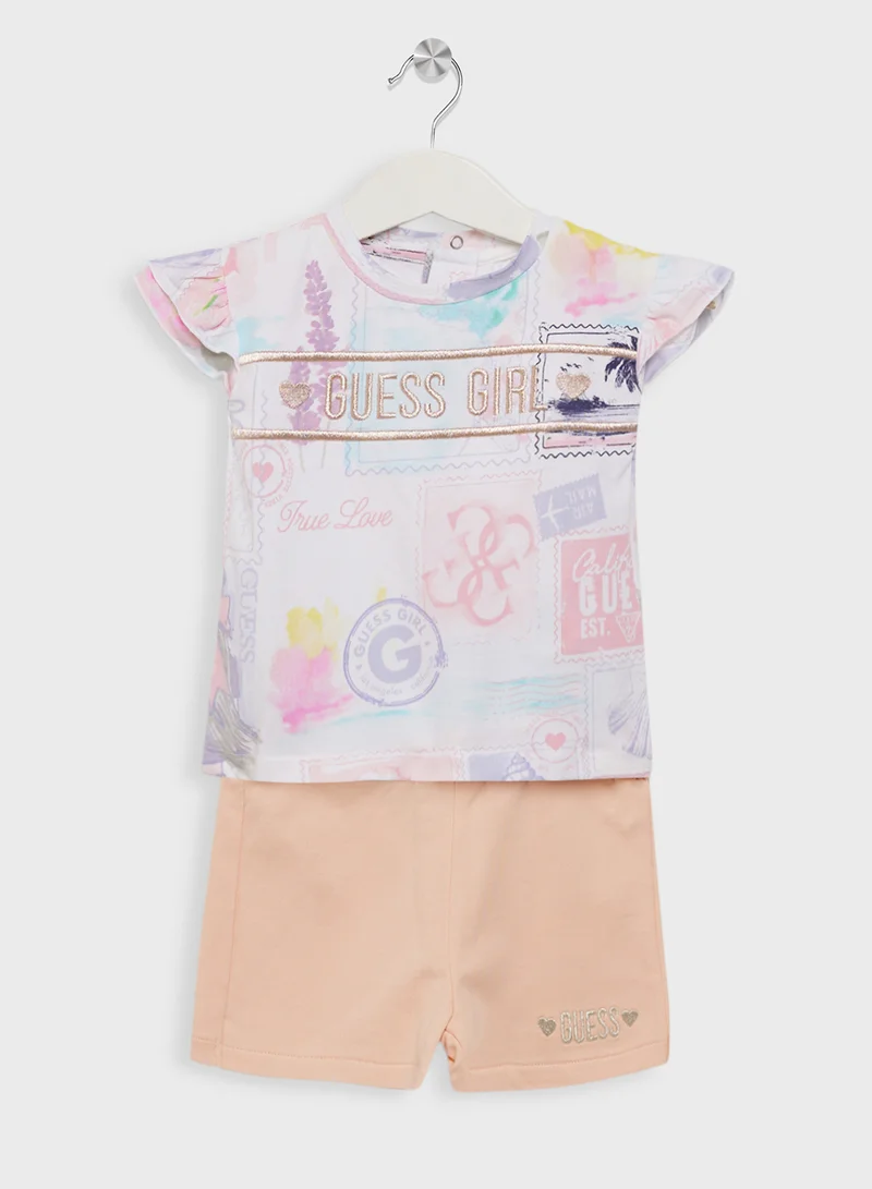 جس Infant Logo T-Shirt & Shorts Set
