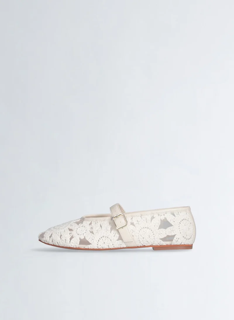 ليو جو أحذية باليه من المكرمية