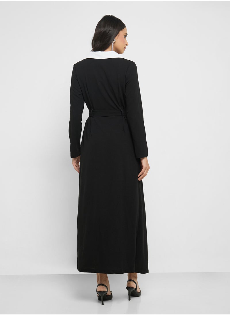 Khizana Contrast Toned Blazer Abaya  - Image 2
