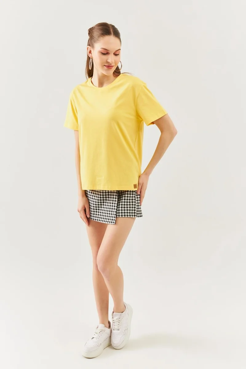 Butikgiz Yellow Oversize Comfortable Cotton Combed Crew Neck Short Sleeve Basic T-Shirt