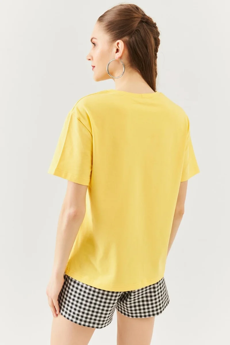 Butikgiz Yellow Oversize Comfortable Cotton Combed Crew Neck Short Sleeve Basic T-Shirt