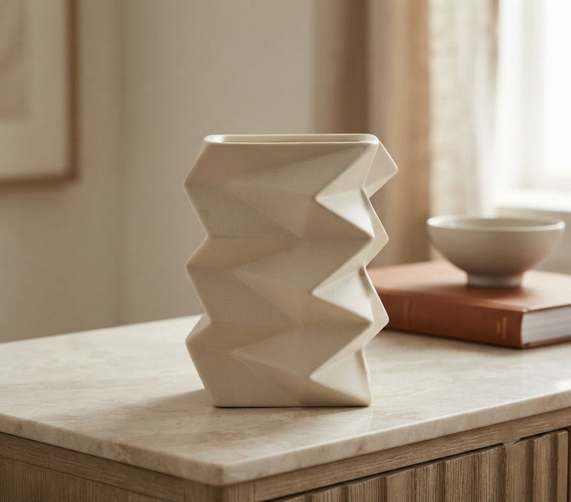 White porcelain vase, square, triangles