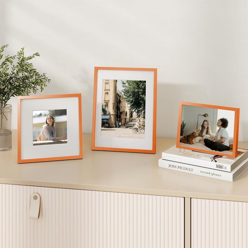 Fun Memories إطار صور معدني مقاس 8x10 بوصة من ذكريات ممتعة - إطارات صور ألومنيوم - حشوة 5x7 - مثالي للعرض على الحائط أو الطاولة - يتضمن ملحقات تعليق وخطاف حائط - برتقالي - مجموعة من 1 - Image 2
