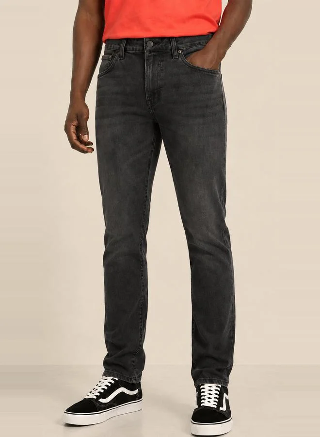تايك تو Men Regular Fit Tapered Jeans By Falcon