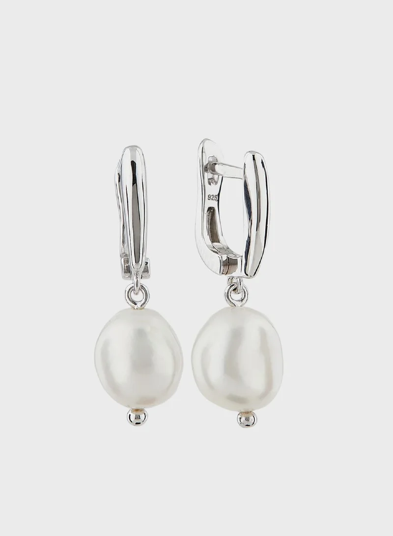 MOMNT Pearl Earrings