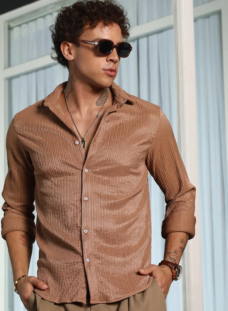Campus Sutra Men's Camel Beige Solid Creased Shirt For Casual Wear | Spread Collar | Long Sleeve | Button Closure | Shirt Crafted With Comfort Fit For Everyday Wear
